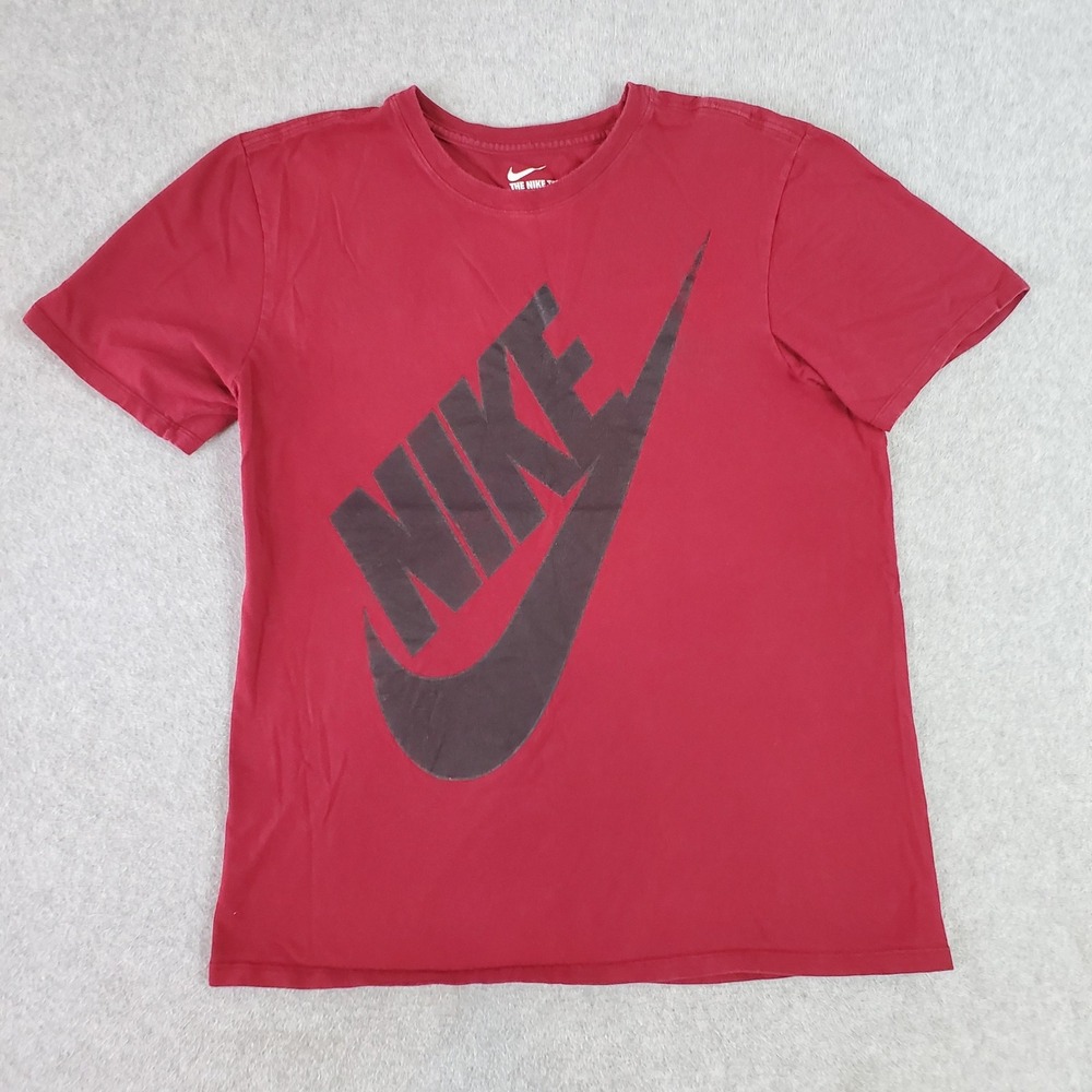 Nike Shirt Mens Medium Red Big Logo Swoosh The Nike Tee Athletic 581416-677P